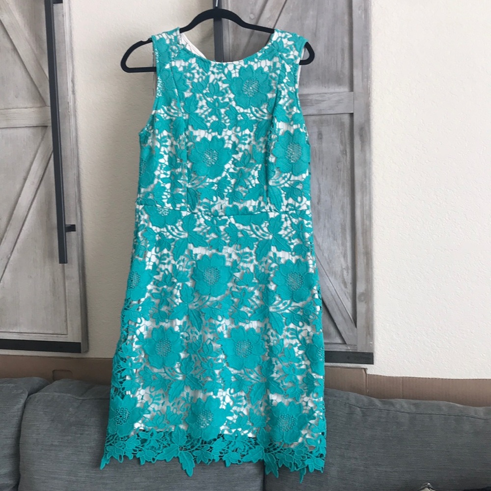 Green lace dress